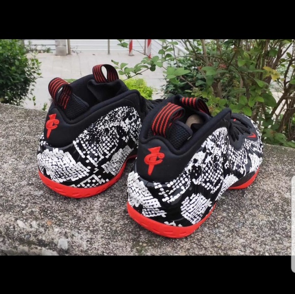 Nike Air FoamPosite One Snakeskin - Picture 3 of 4